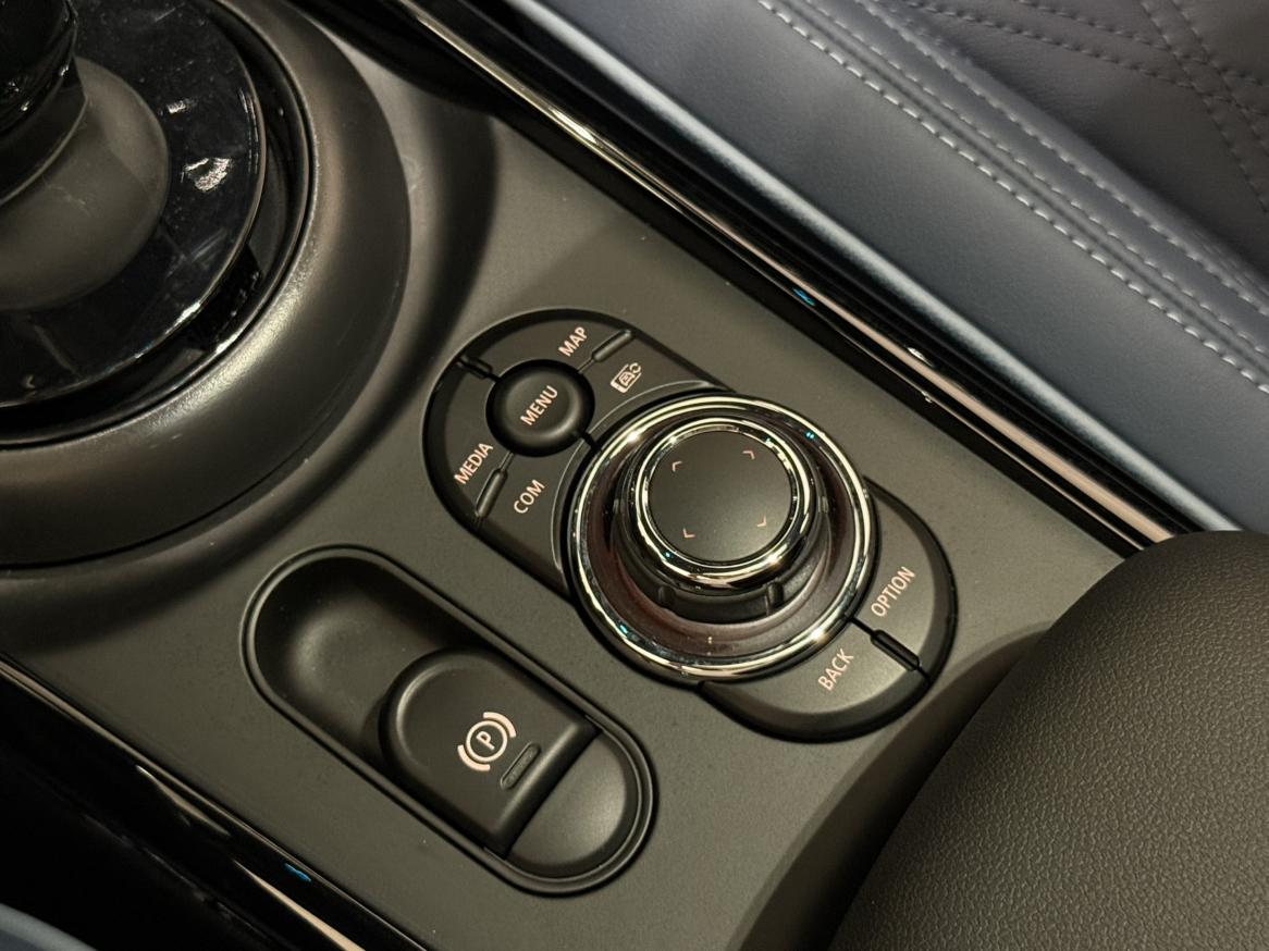 Mini Clubman 2023 thumb 12