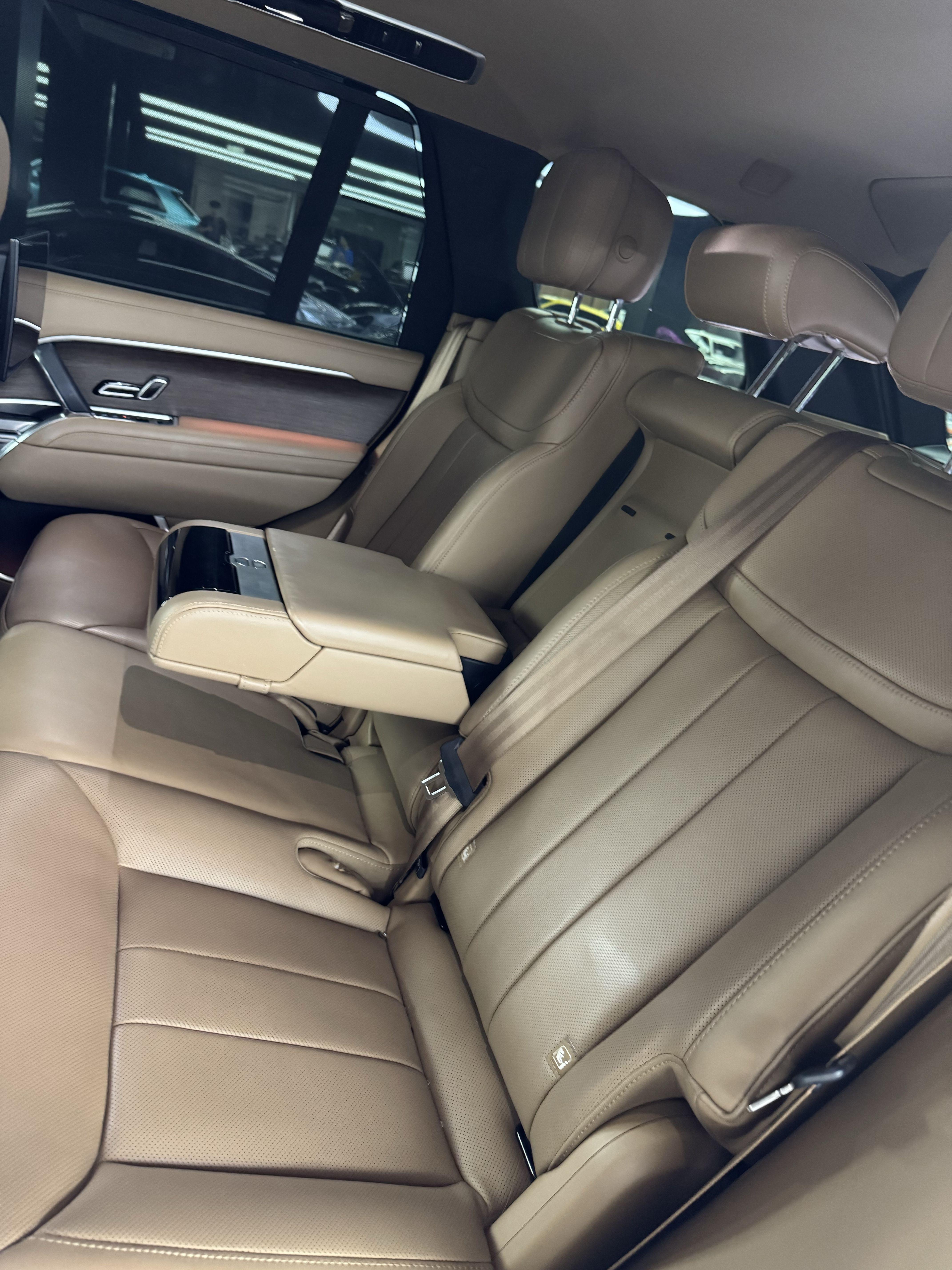 Land Rover Range Rover 2023 thumb 4