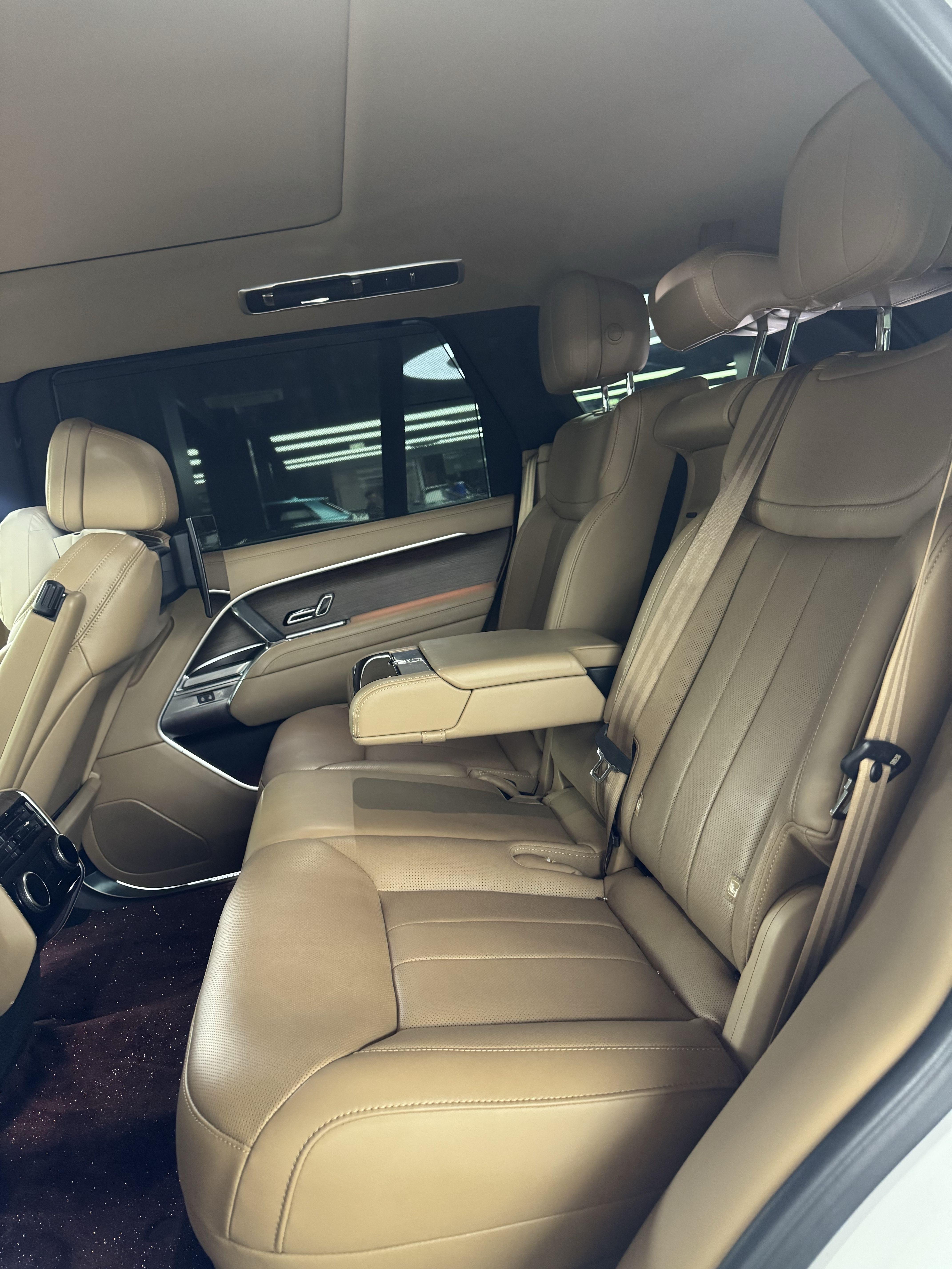 Land Rover Range Rover 2023 thumb 8