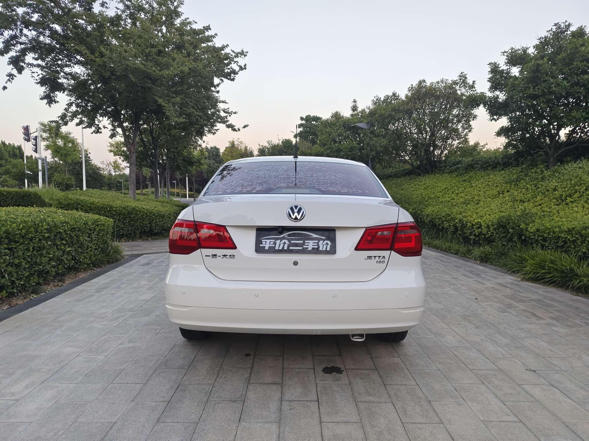 Volkswagen Jetta 2016 thumb 12