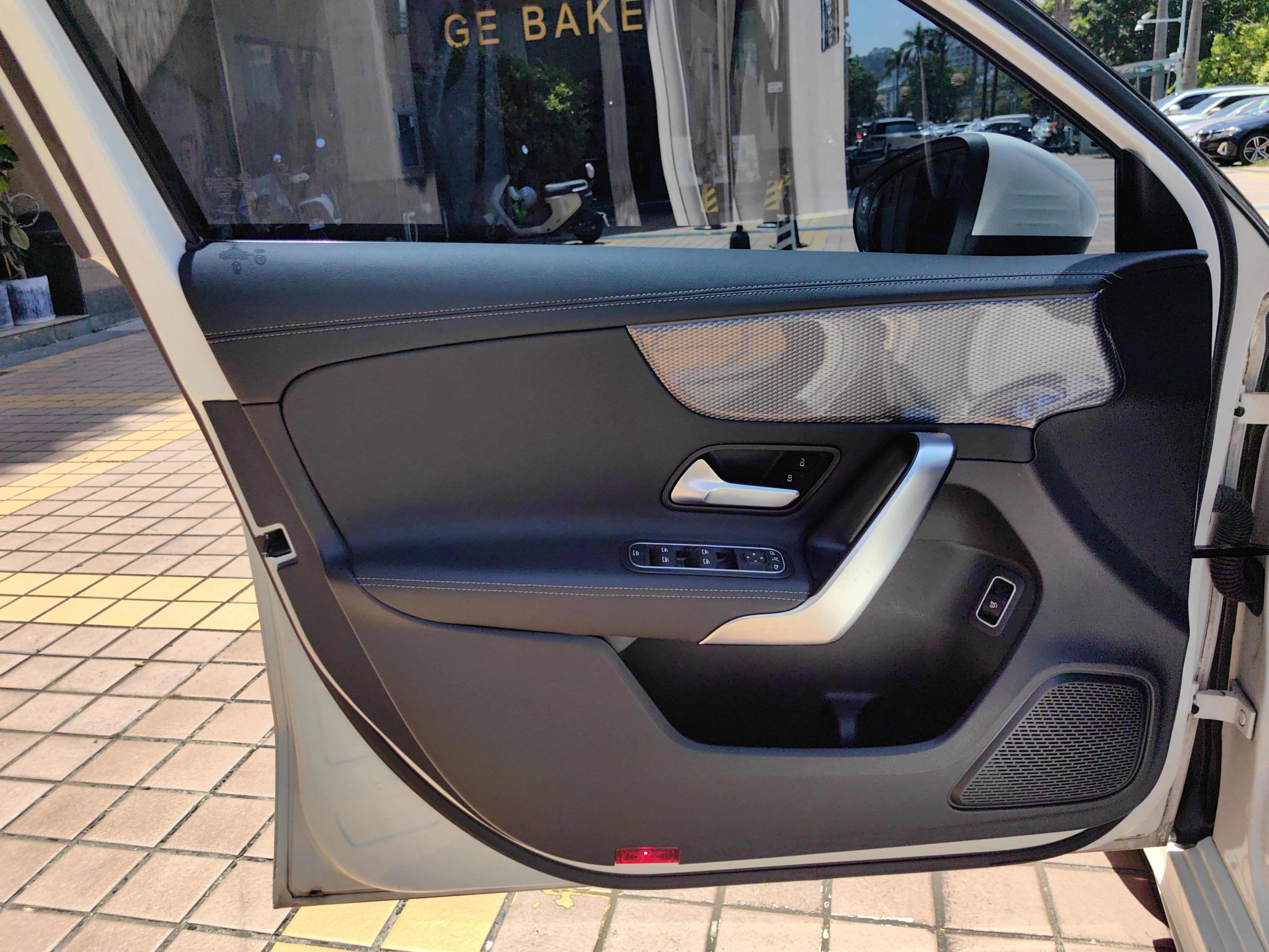 Mercedes-Benz A-Класс 2022 thumb 9