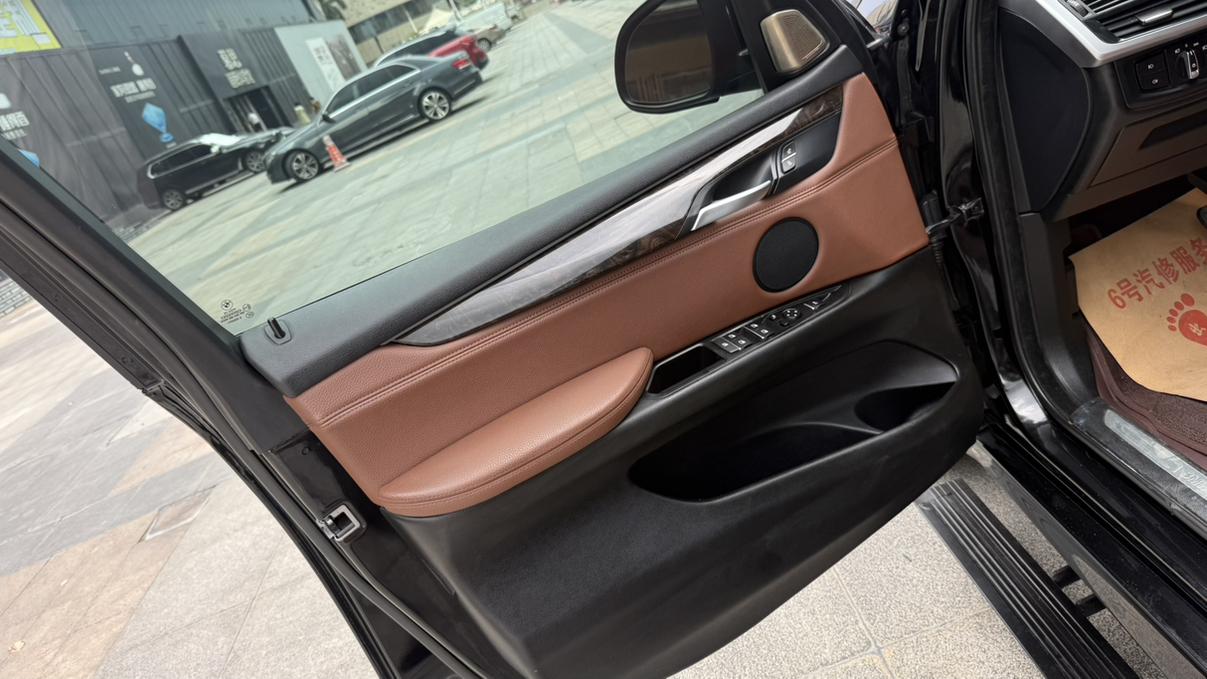 BMW X5 2017 thumb 7