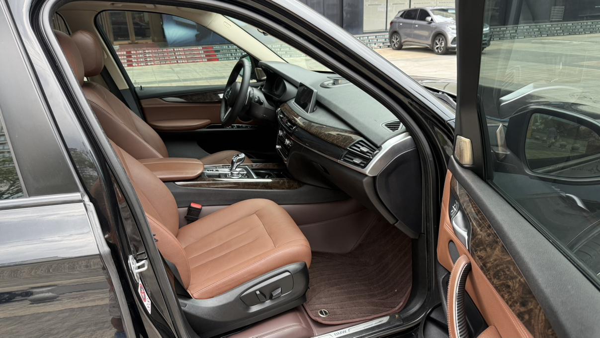 BMW X5 2017 thumb 9