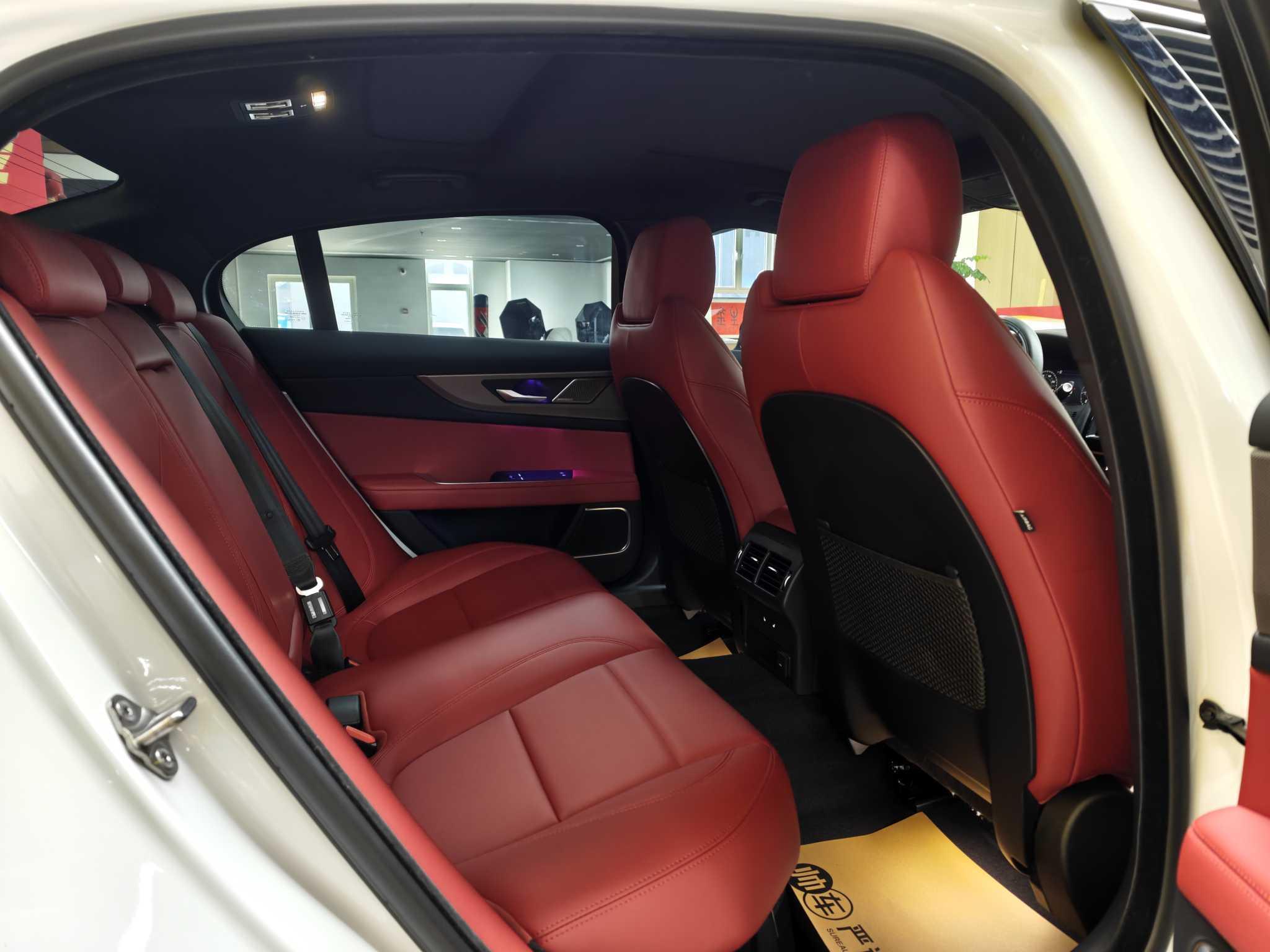 Jaguar XEL 2024 thumb 9
