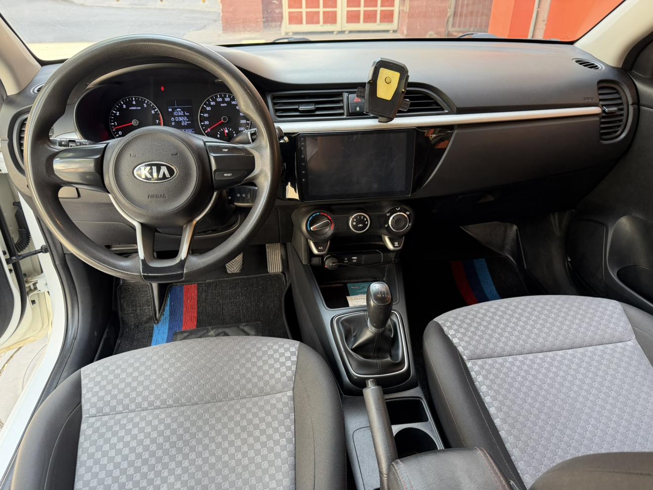 Kia Rio 2017 thumb 6