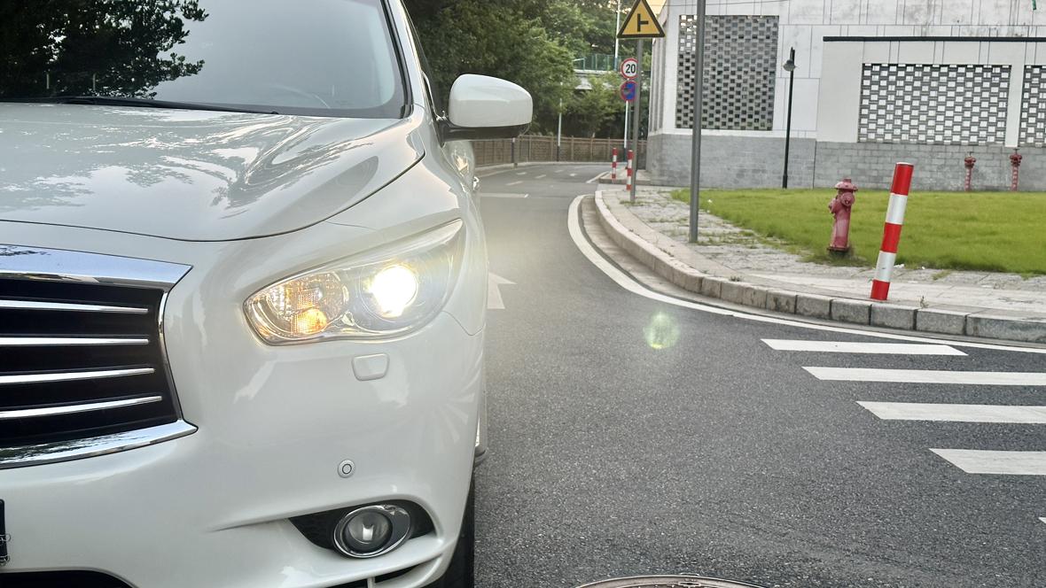 Infiniti QX60 2014 thumb 7