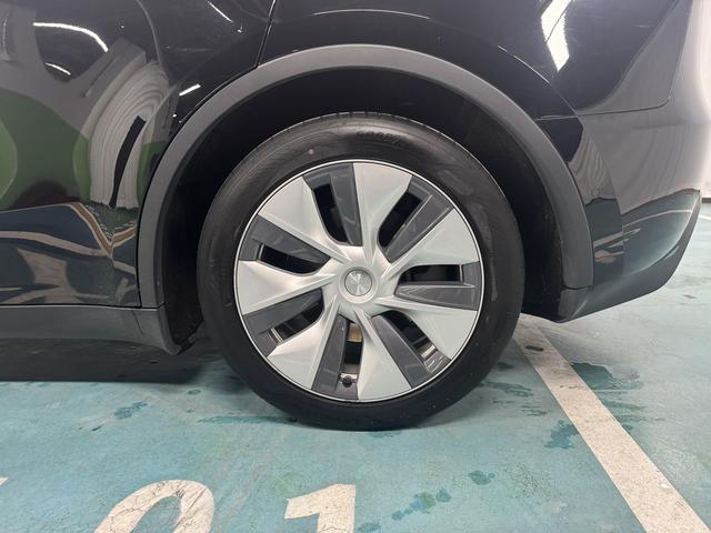 Tesla Model Y 2022 thumb 7