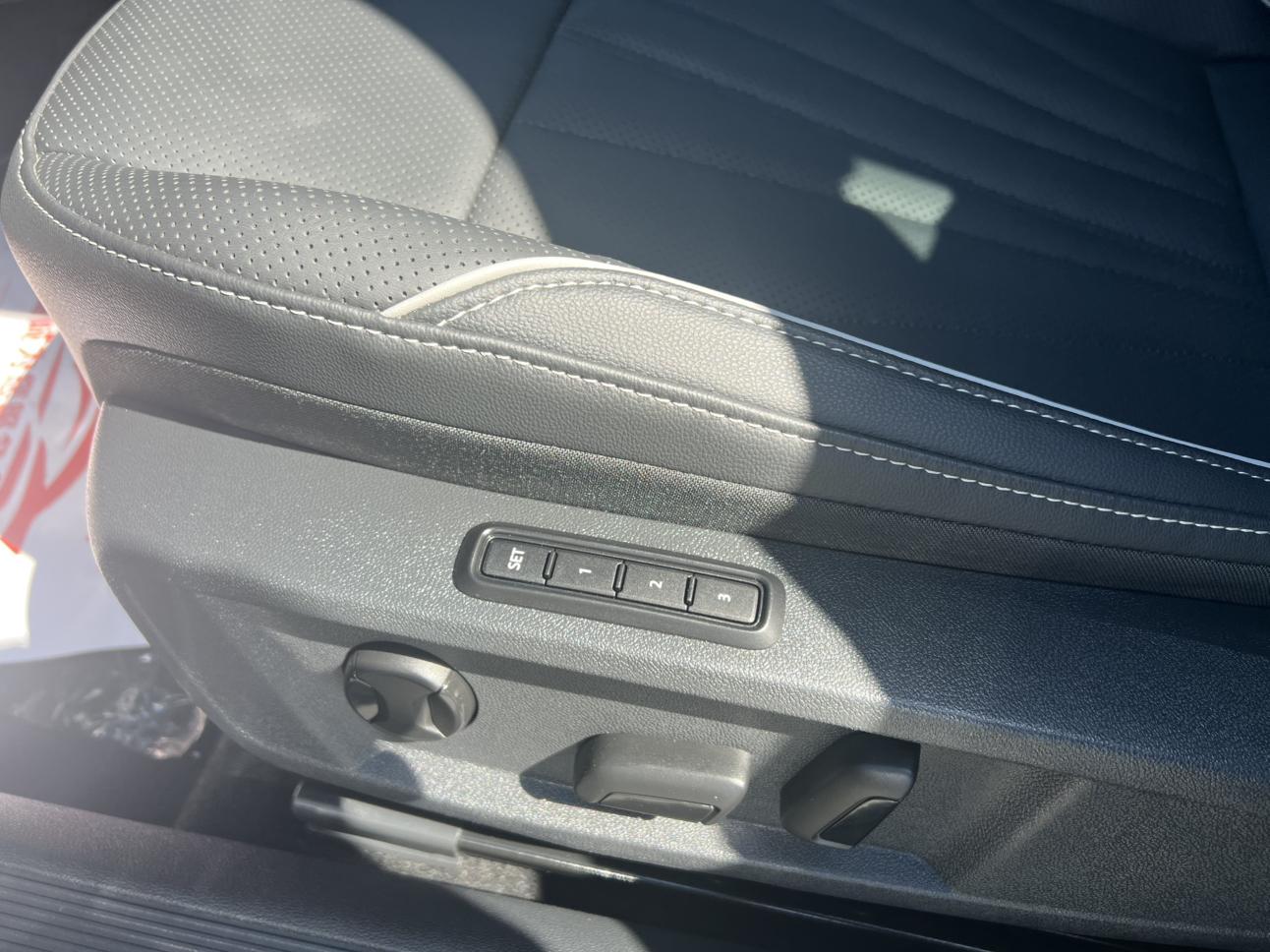 Volkswagen Passat (North America and China) 2024 thumb 7