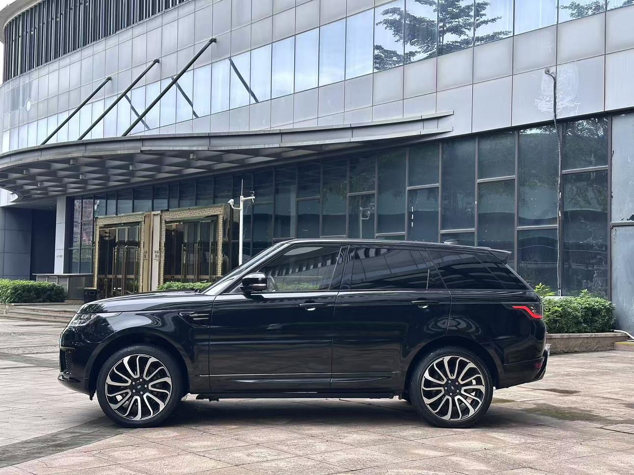 Land Rover Range Rover Sport 2018 thumb 2