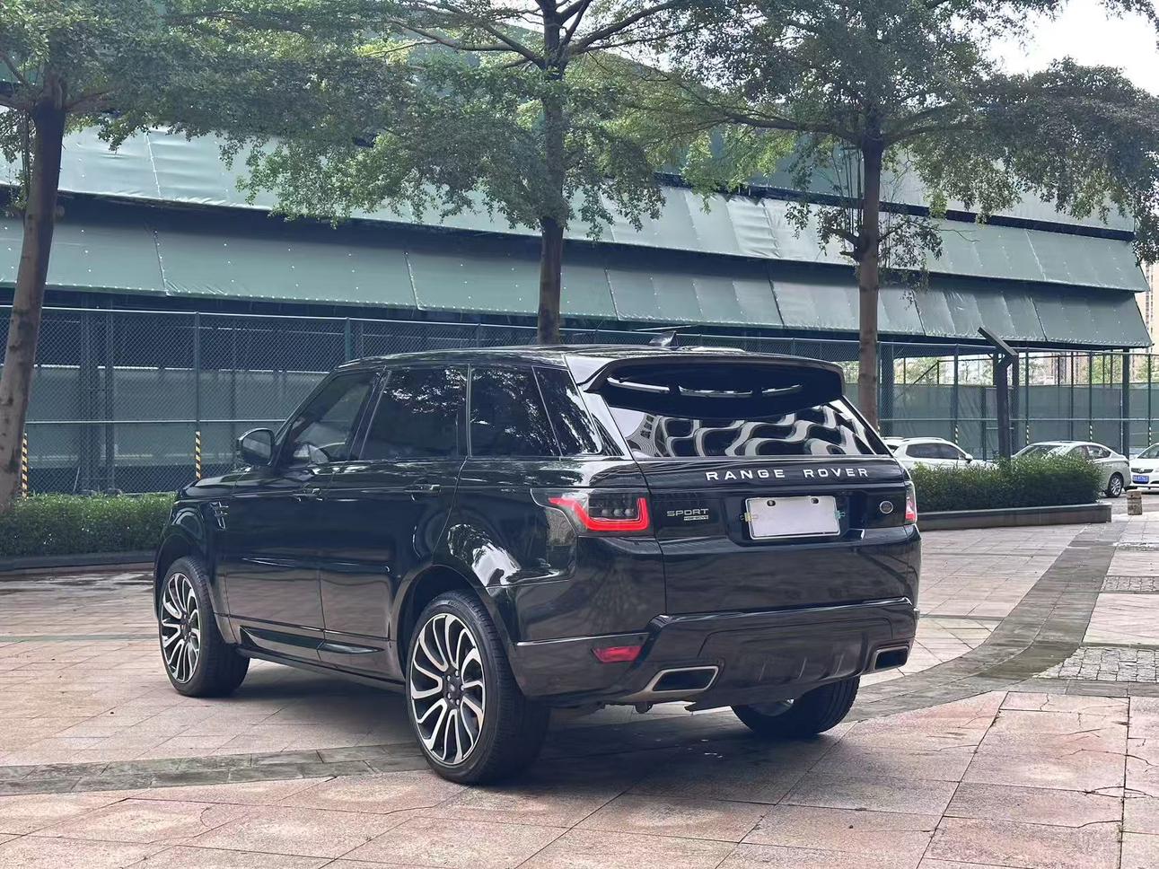 Land Rover Range Rover Sport 2018 thumb 3