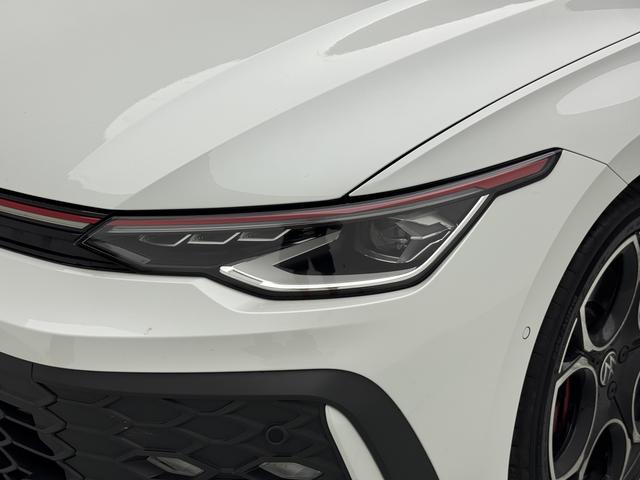 Volkswagen Golf GTI 2025 thumb 10