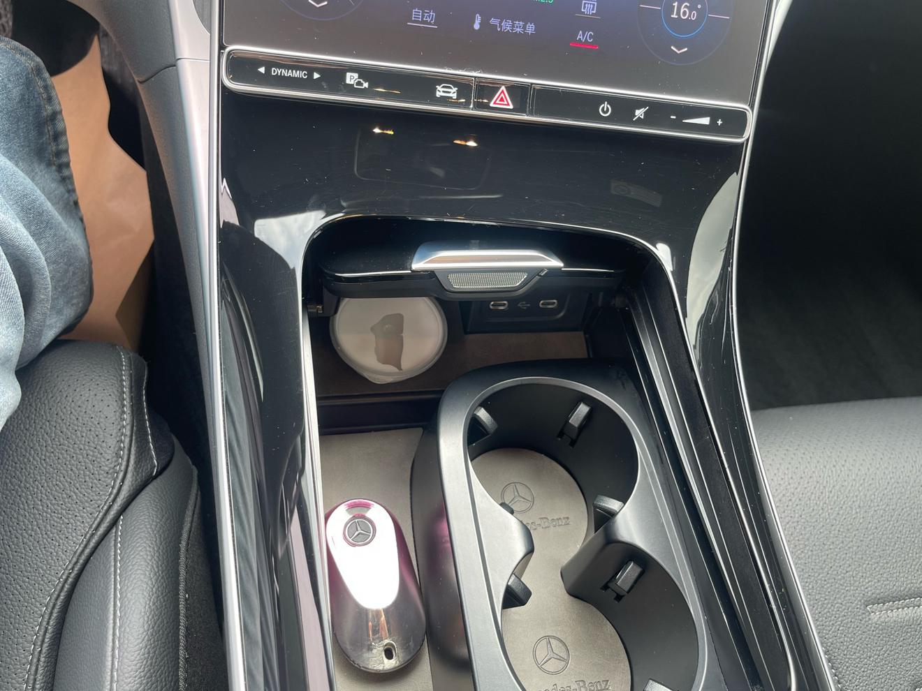 Mercedes-Benz C-Класс 2024 thumb 8