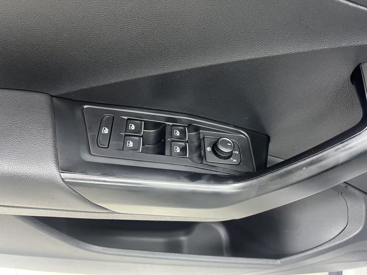 Volkswagen T-Roc 2022 thumb 7