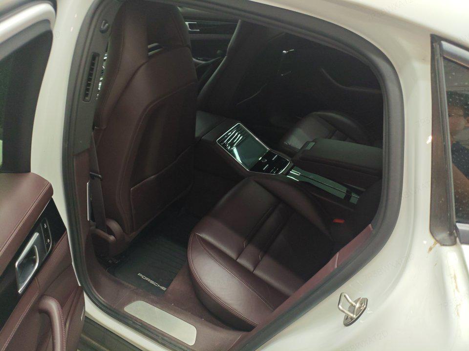 Porsche Panamera 2021 thumb 7