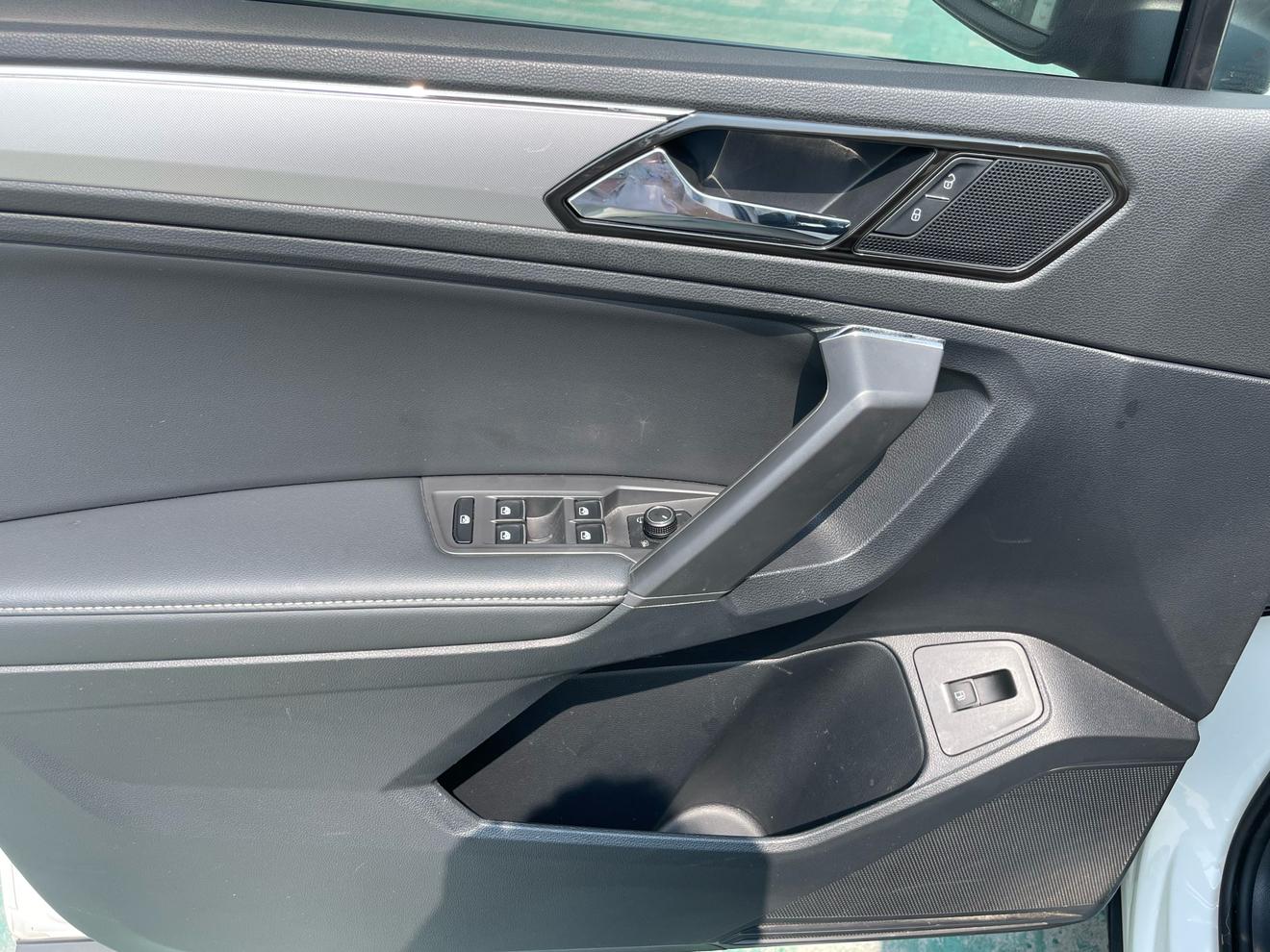Volkswagen Tiguan 2021 thumb 5
