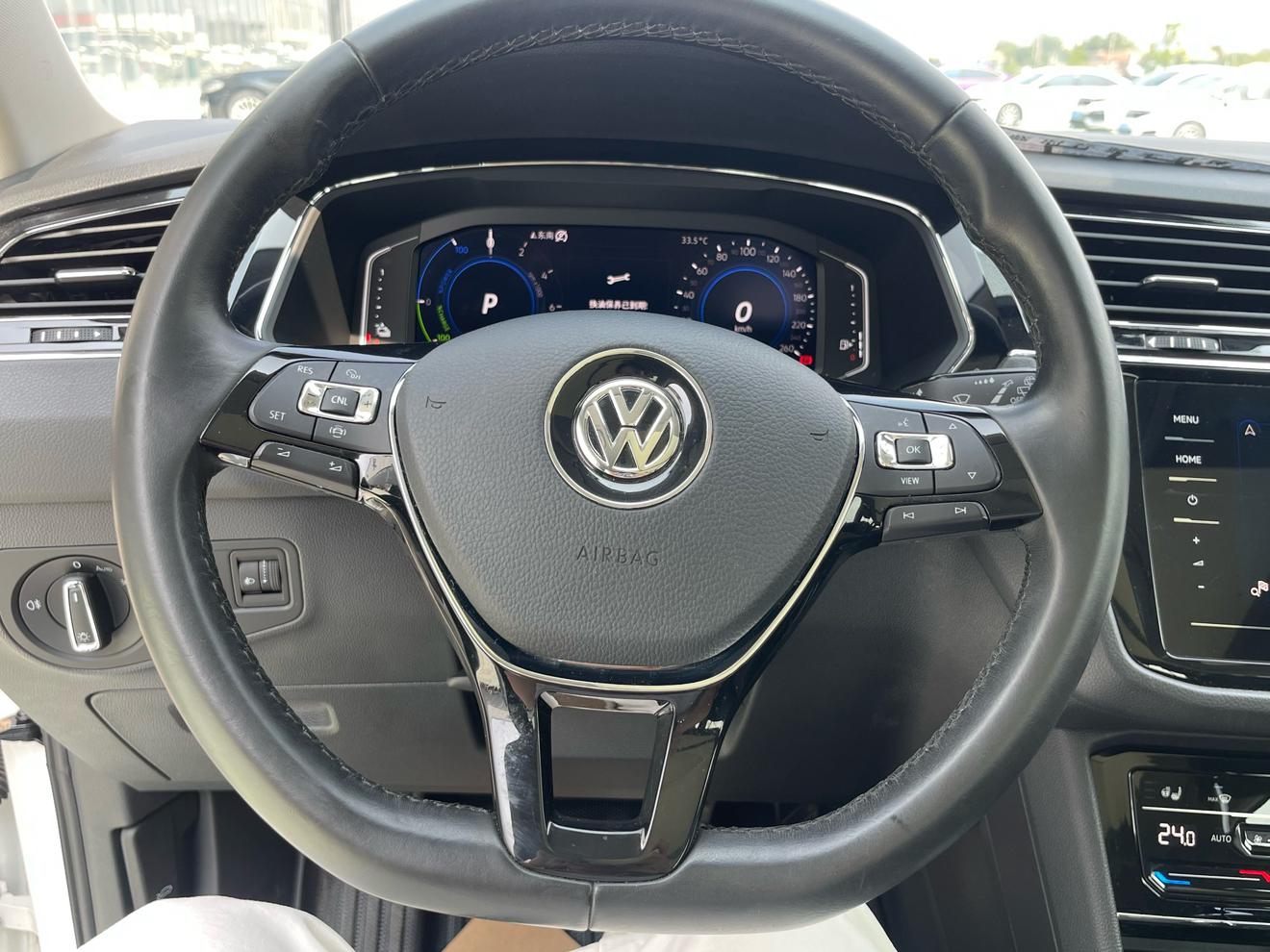 Volkswagen Tiguan 2021 thumb 9