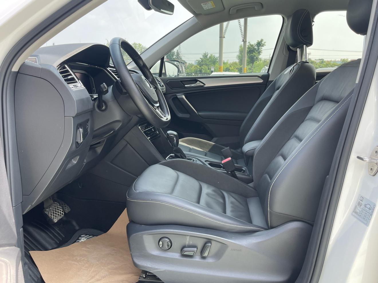 Volkswagen Tiguan 2021 thumb 11