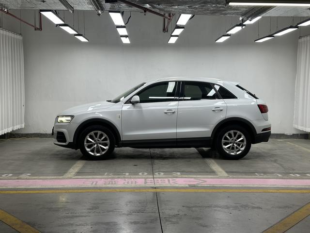 Audi Q3 2016 thumb 2
