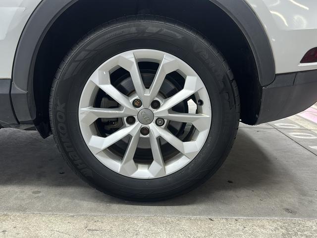 Audi Q3 2016 thumb 7