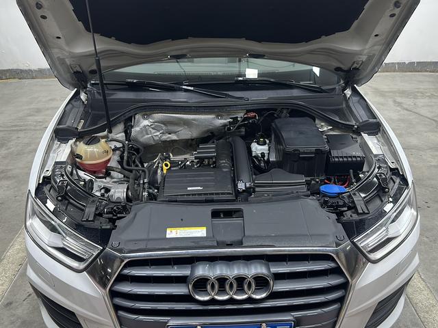 Audi Q3 2016 thumb 8