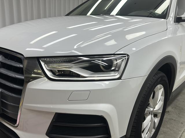Audi Q3 2016 thumb 10