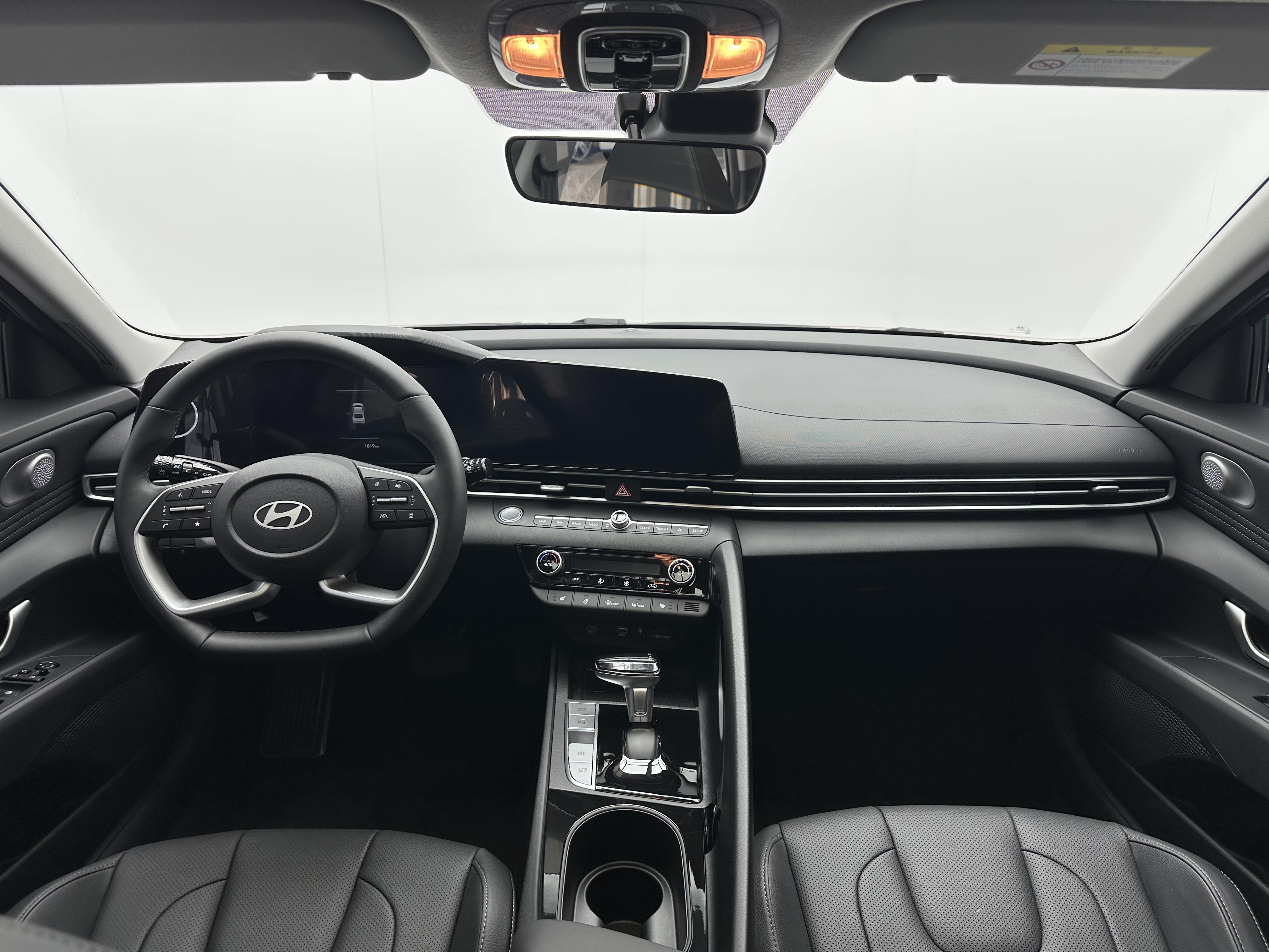 Hyundai Elantra 2023 thumb 10