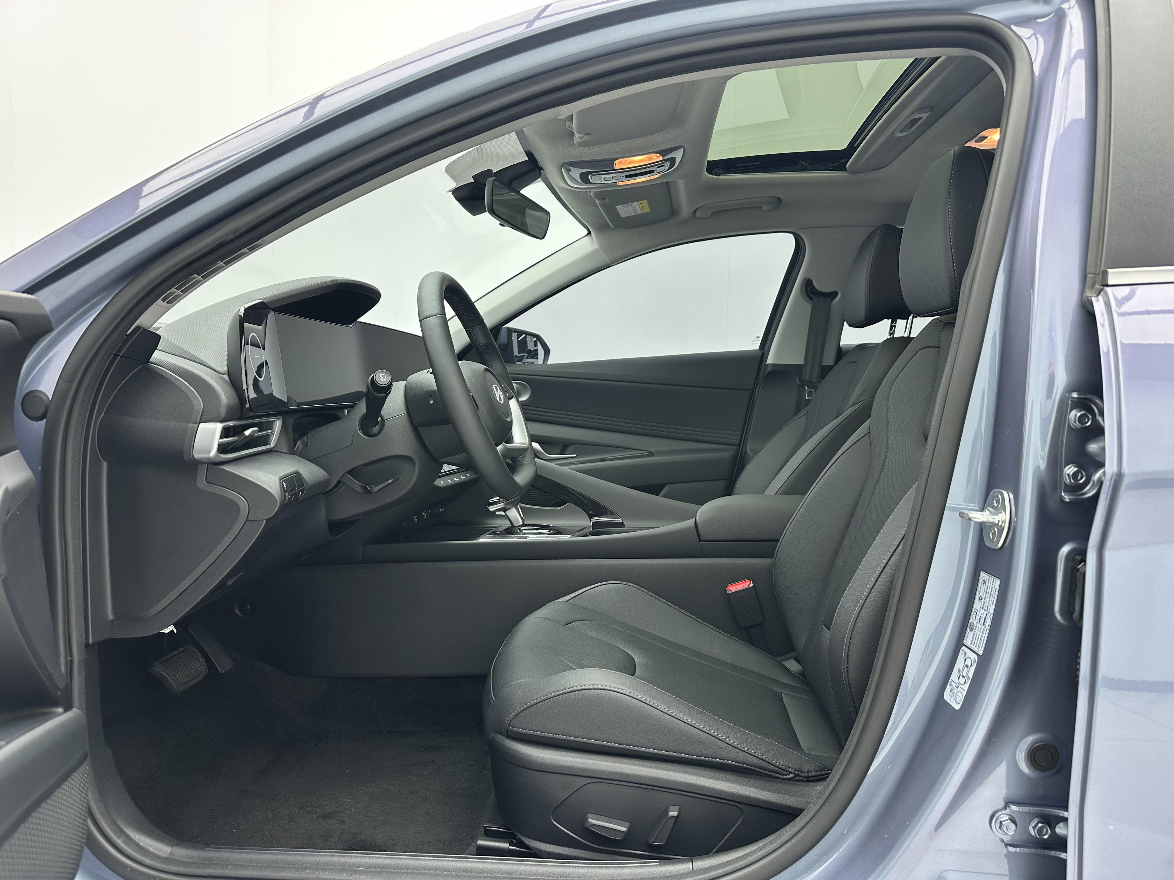 Hyundai Elantra 2023 thumb 12