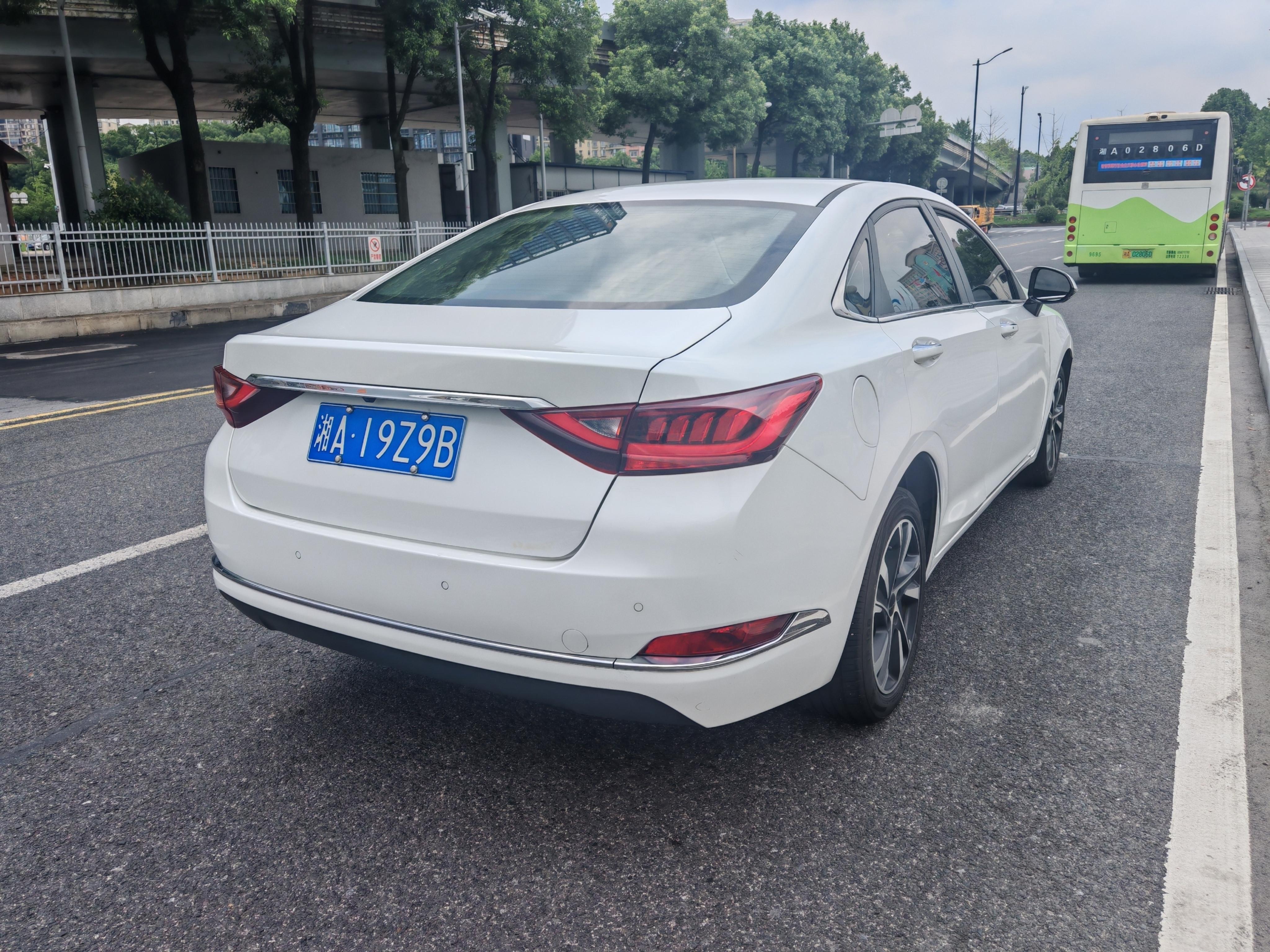 BAIC U7 2019 thumb 4