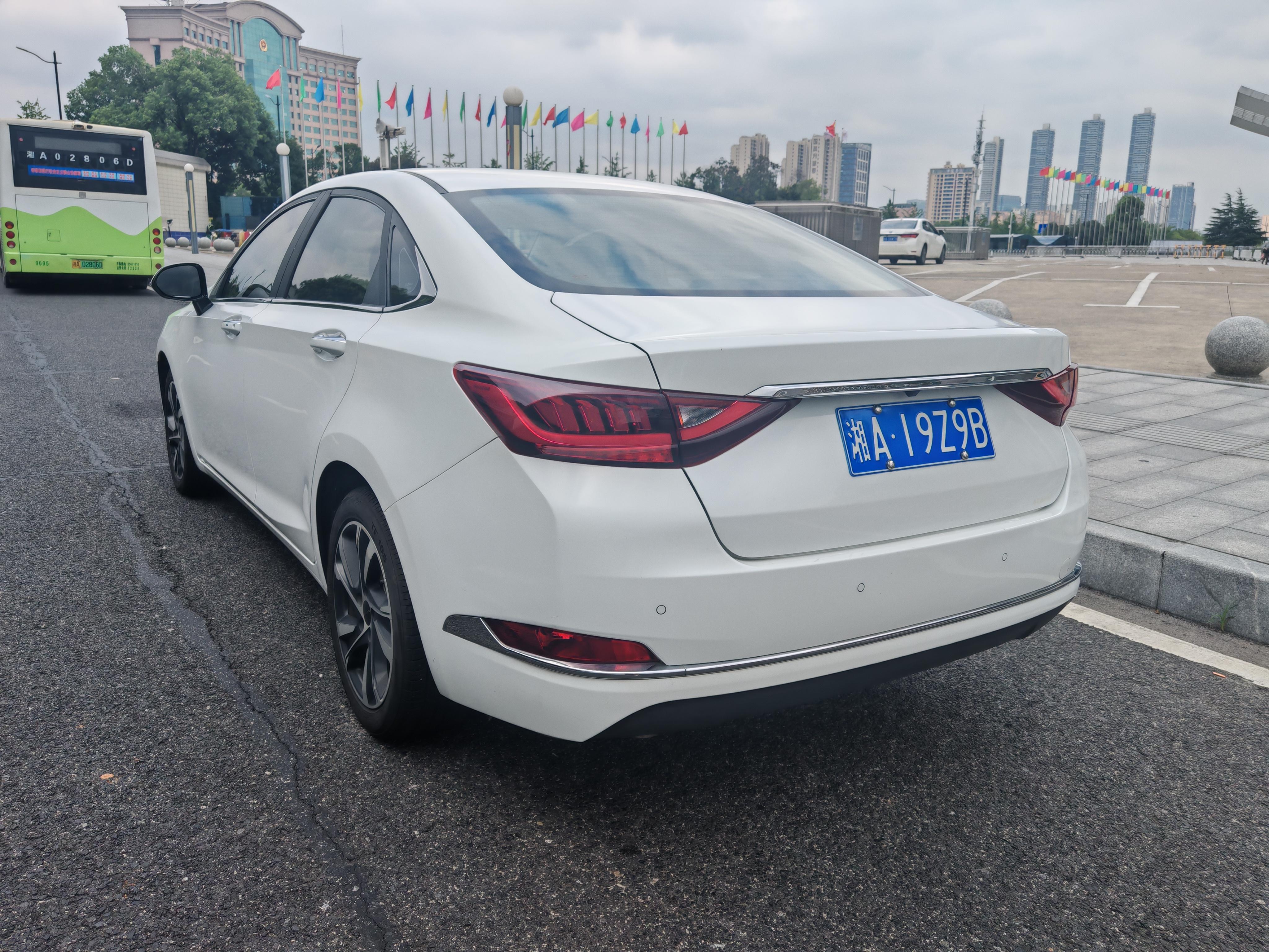 BAIC U7 2019 thumb 11