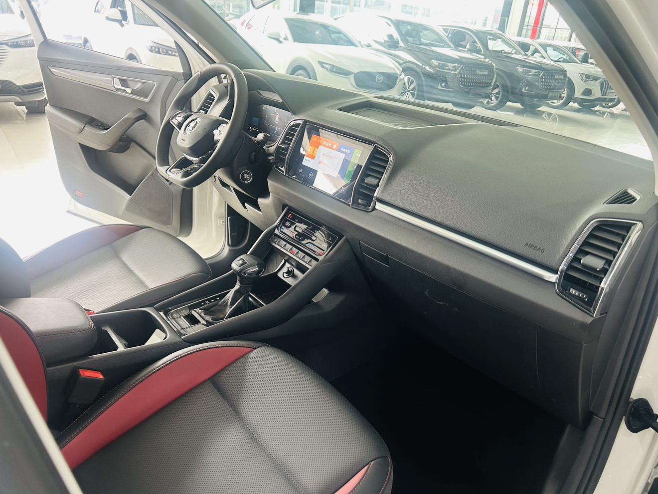 Skoda Ke Luo Ke 2022 thumb 8