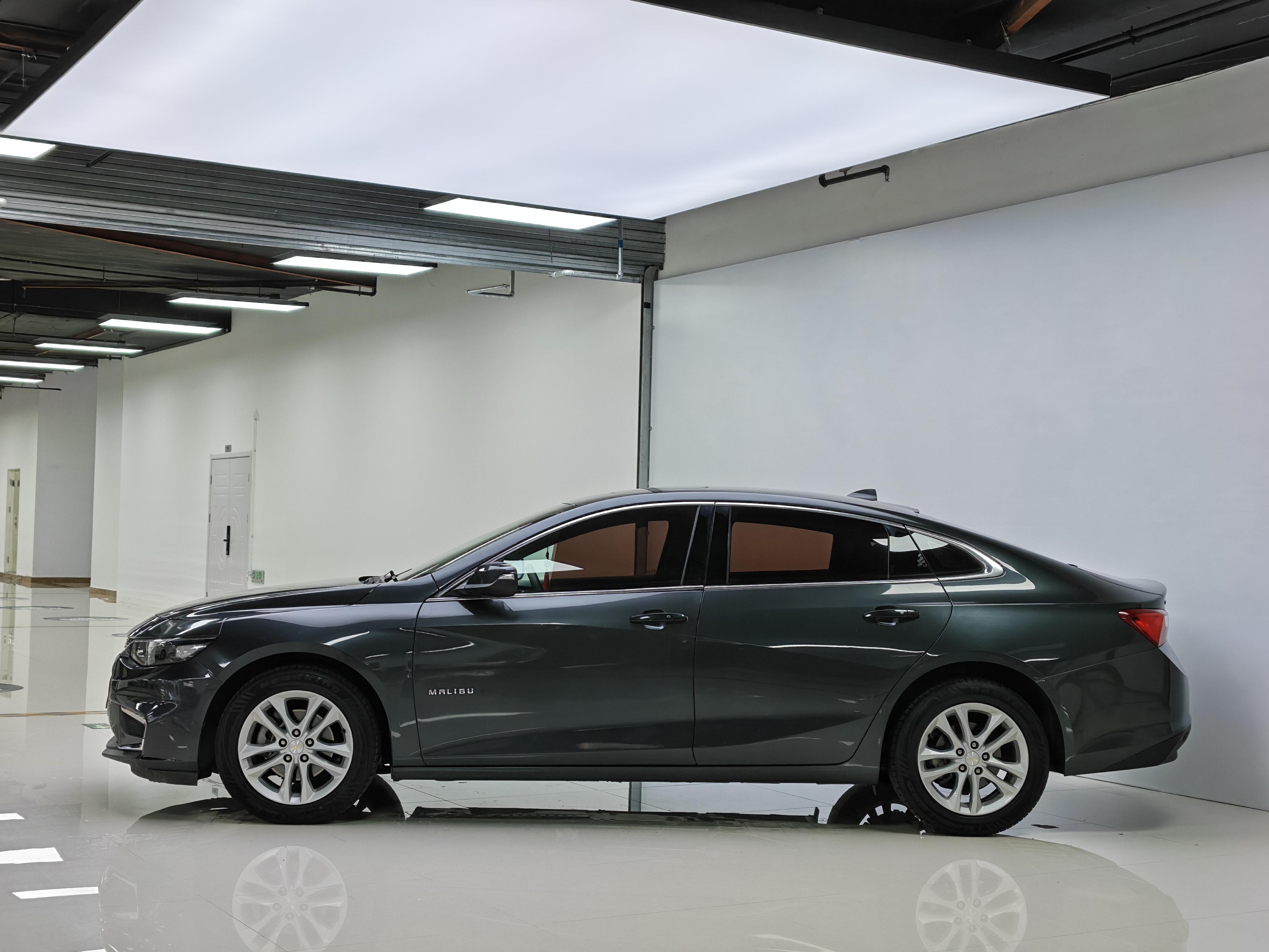 Chevrolet Malibu 2017 thumb 2