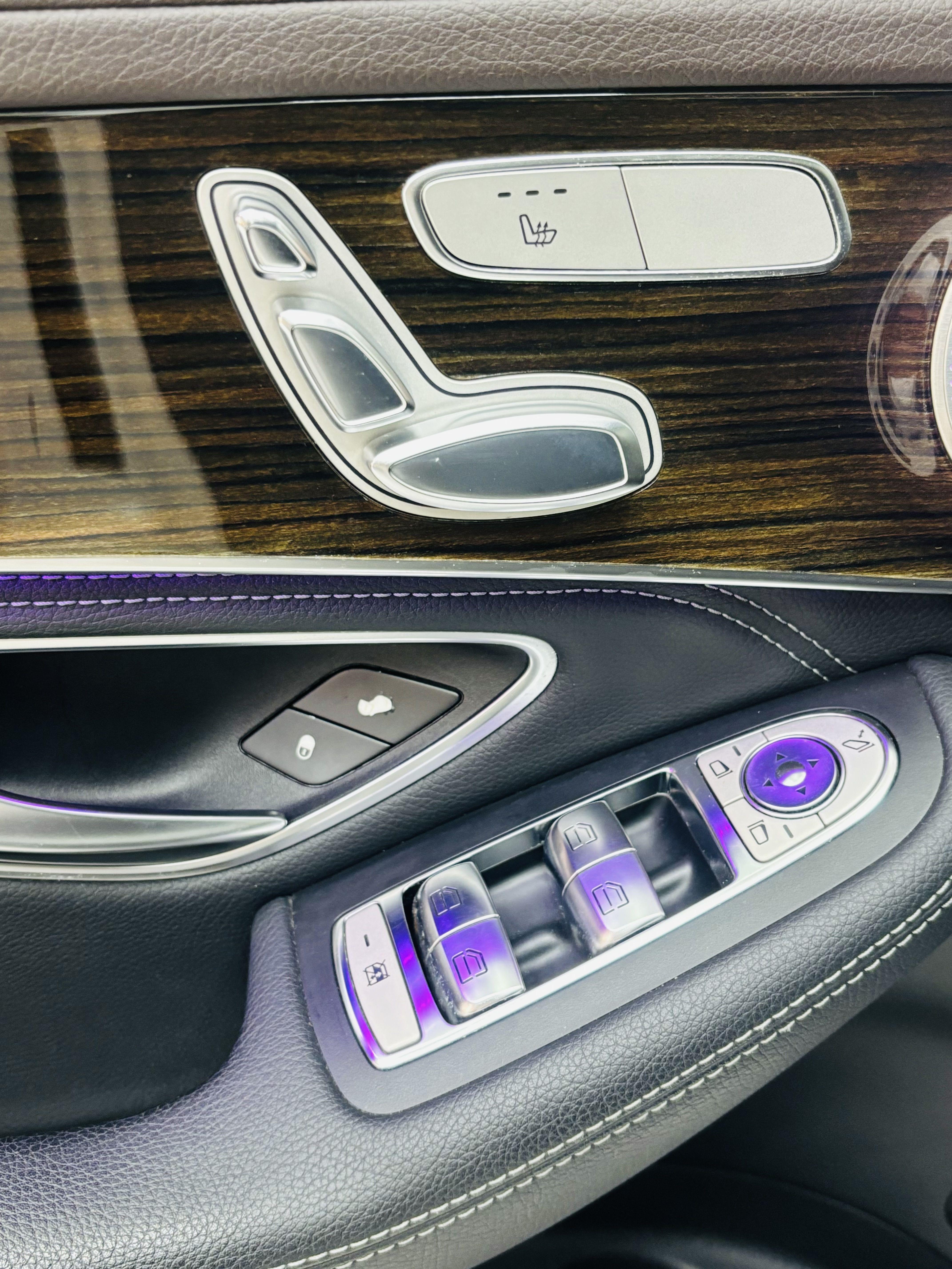 Mercedes-Benz GLC 2017 thumb 12