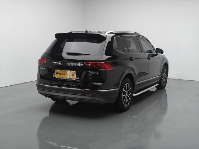 Volkswagen Tiguan 2018 thumb 5