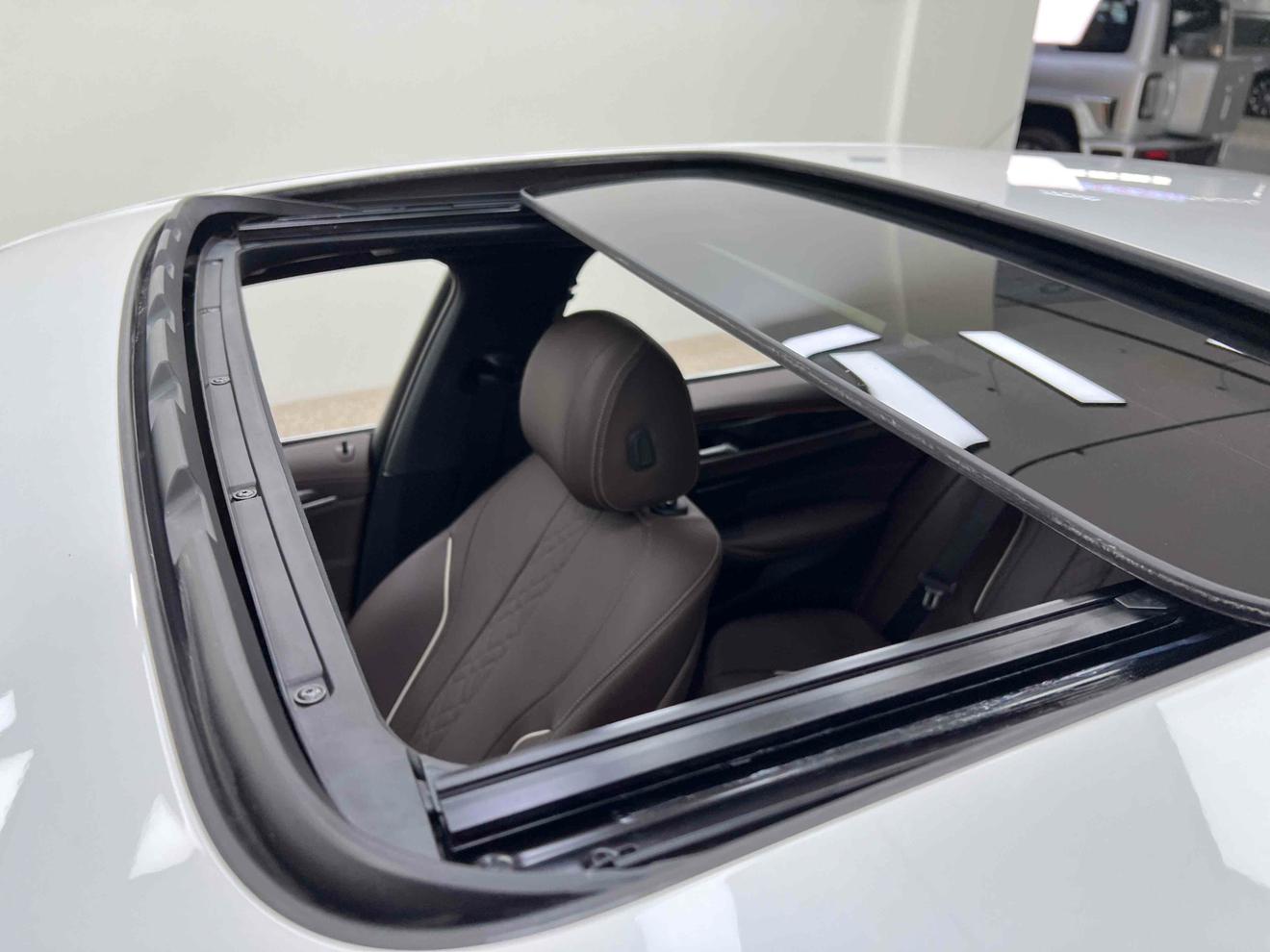 BMW 5 серии 2022 thumb 9