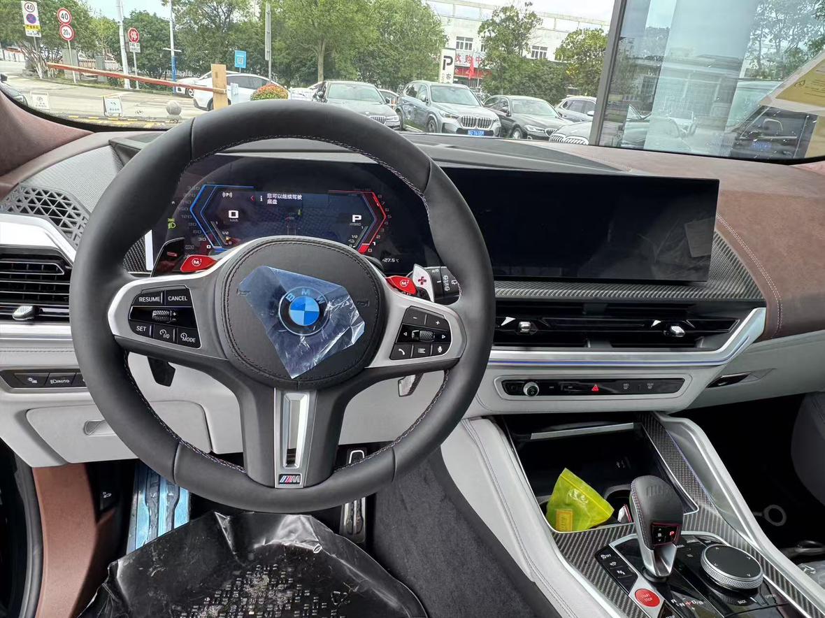 BMW XM 2023 thumb 7