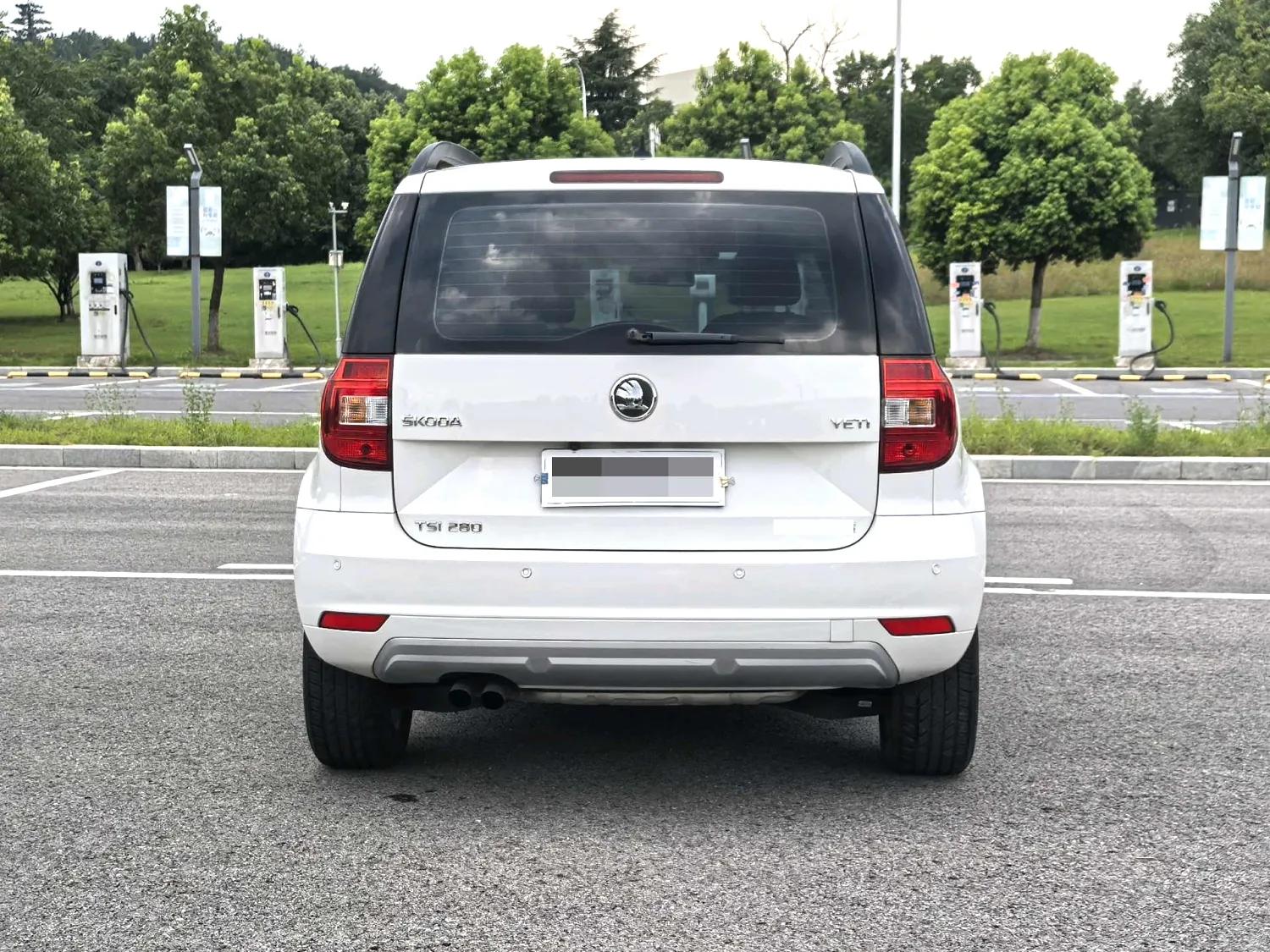 Skoda Yeti 2014 thumb 2