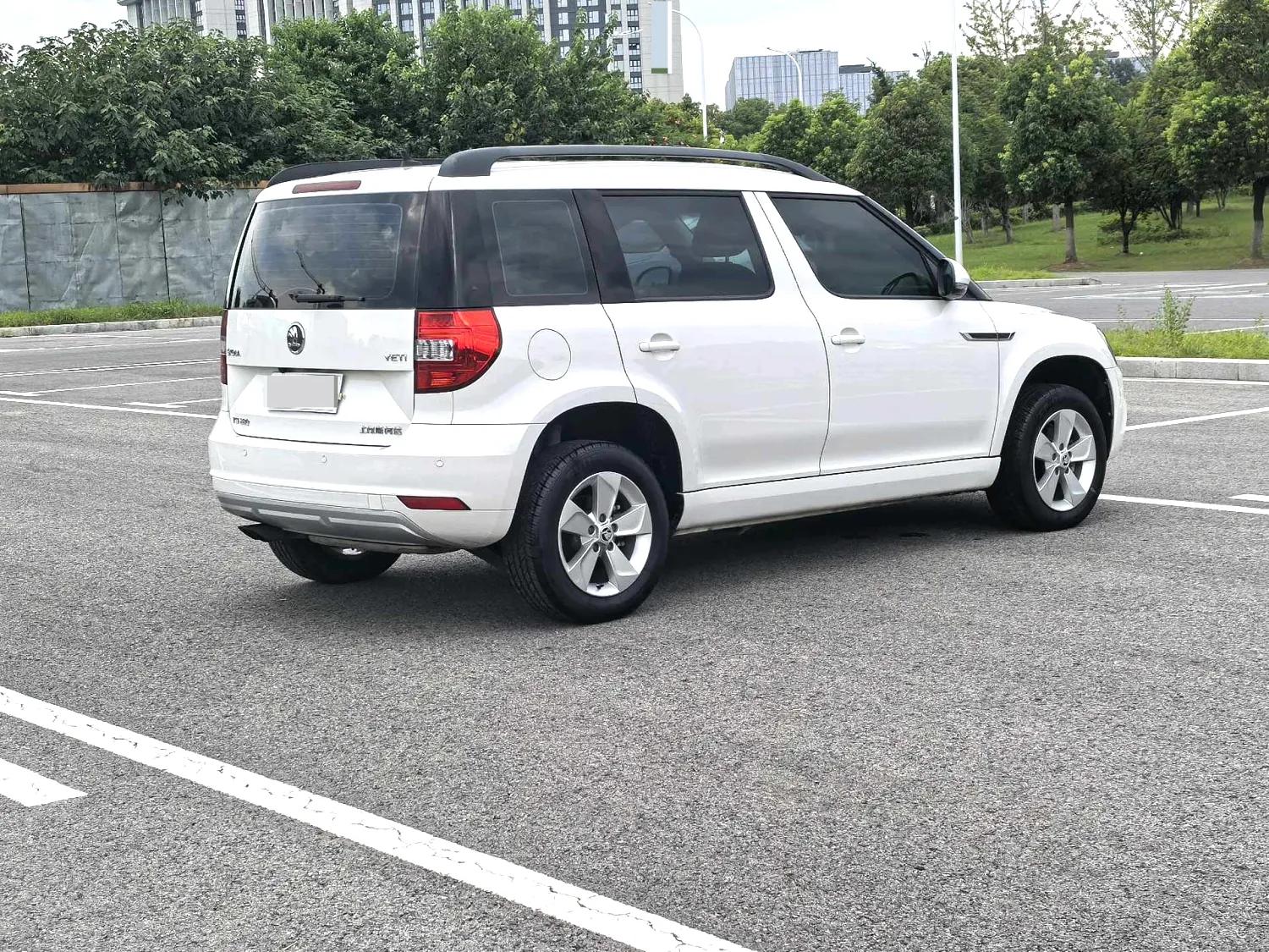 Skoda Yeti 2014 thumb 3