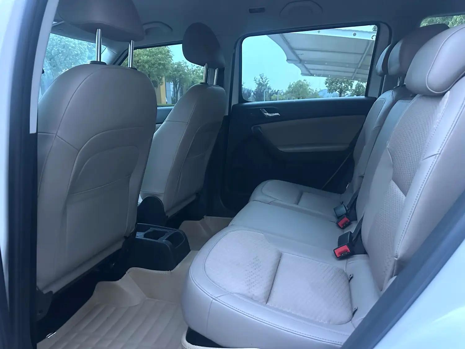 Skoda Yeti 2014 thumb 8