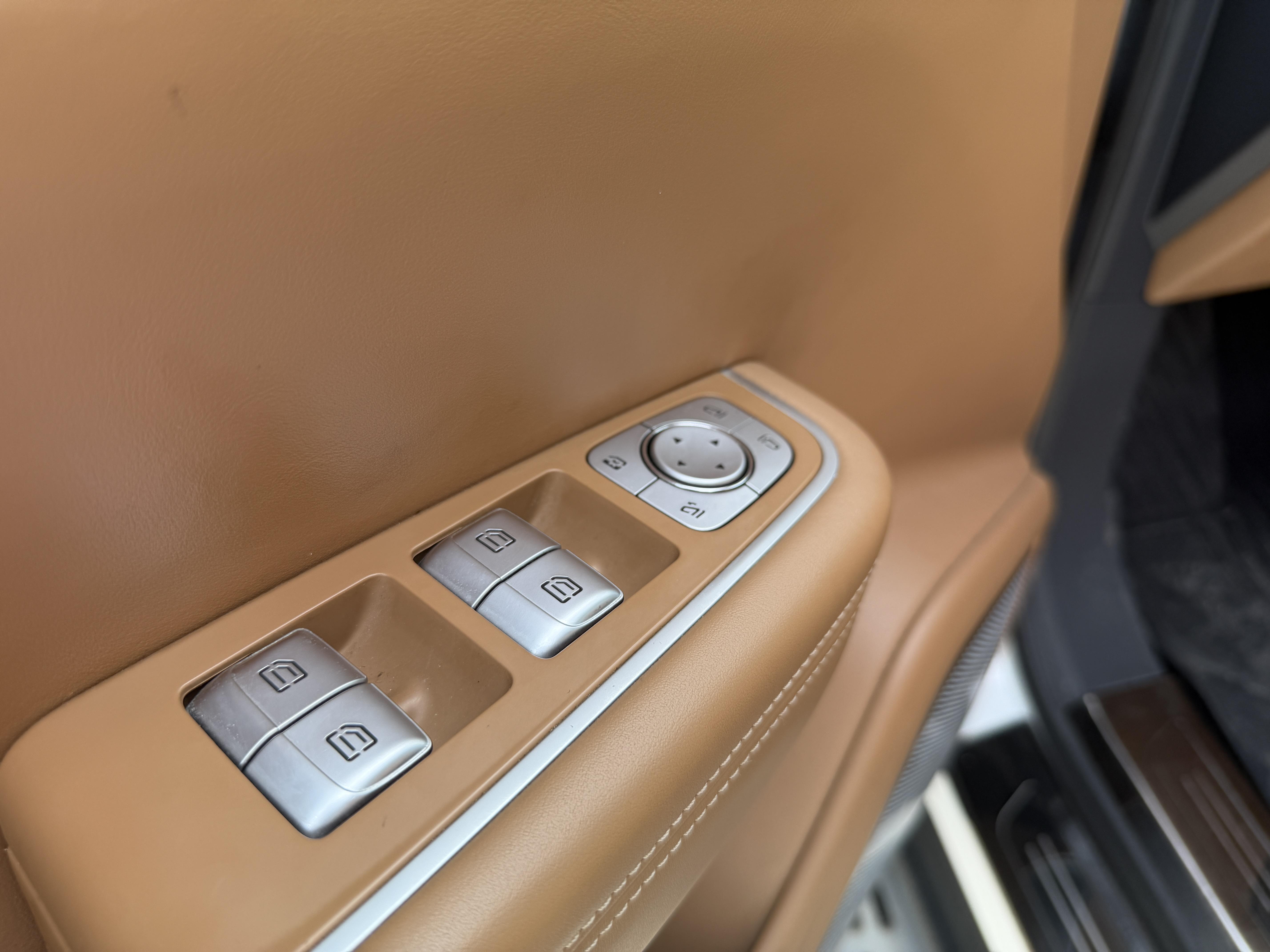 Lixiang (Li Auto) One 2020 thumb 11