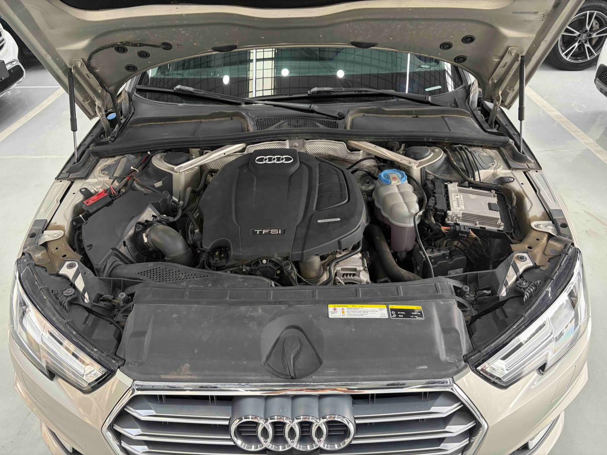 Audi A4 2018 thumb 6