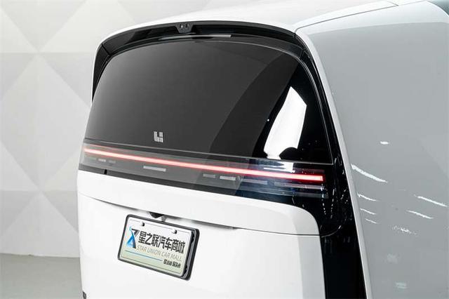 Lixiang (Li Auto) Mega 2025 thumb 10