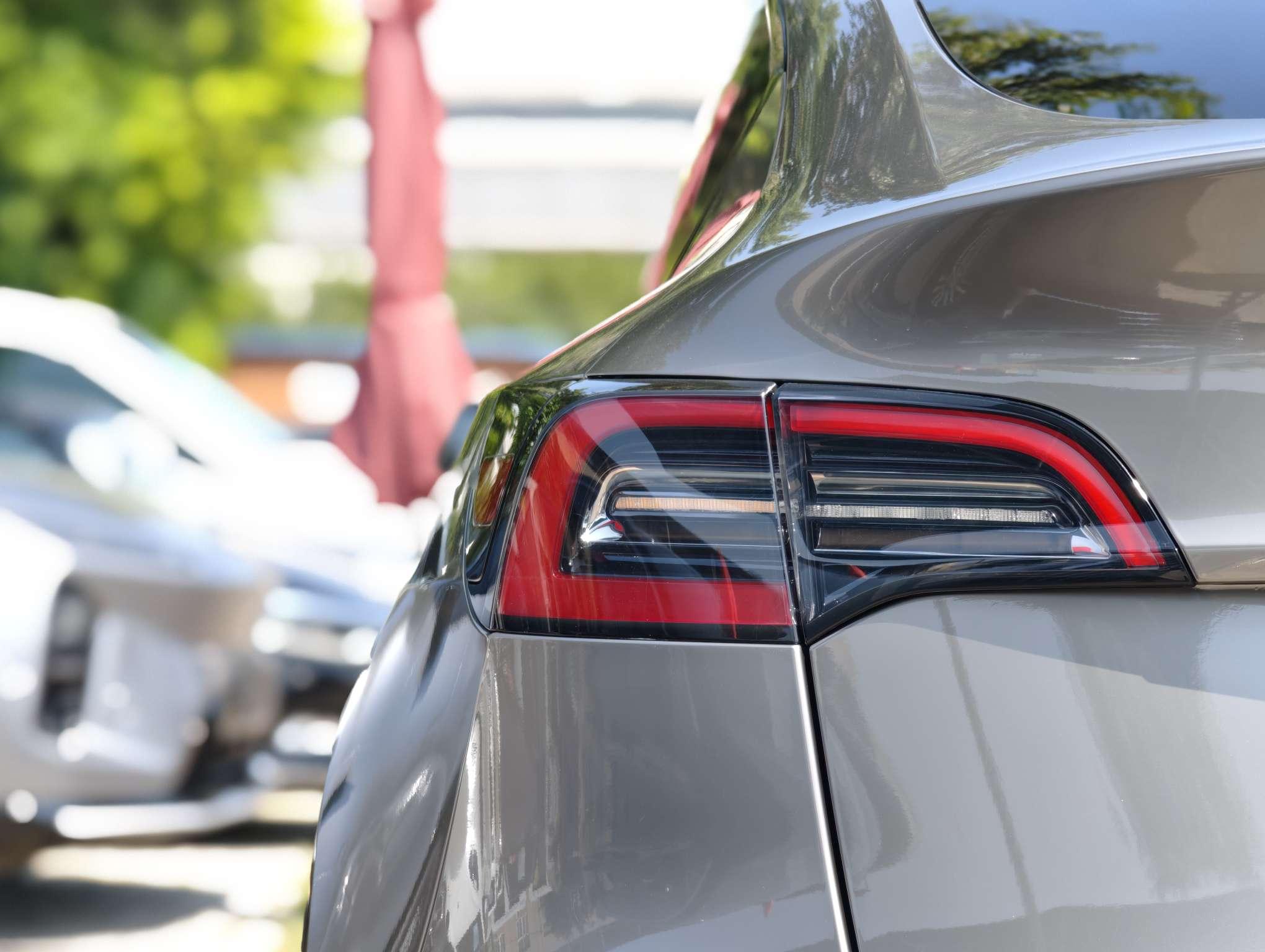 Tesla Model Y 2022 thumb 5