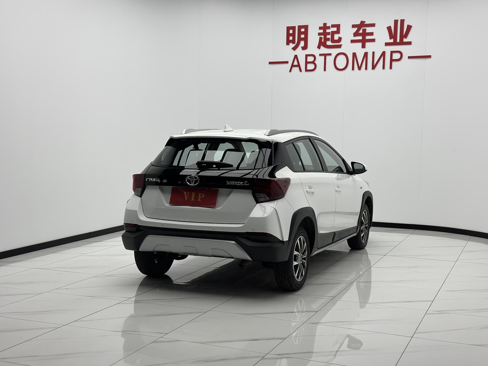 Toyota Yaris 2022 thumb 4