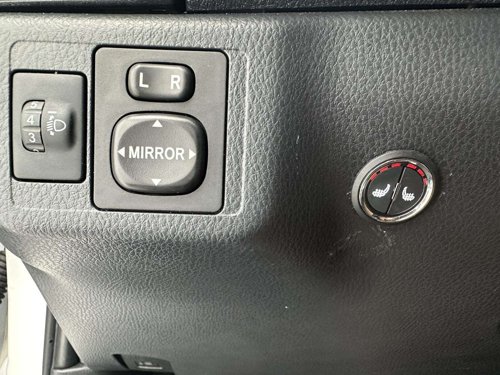 Toyota Yaris 2022 thumb 6