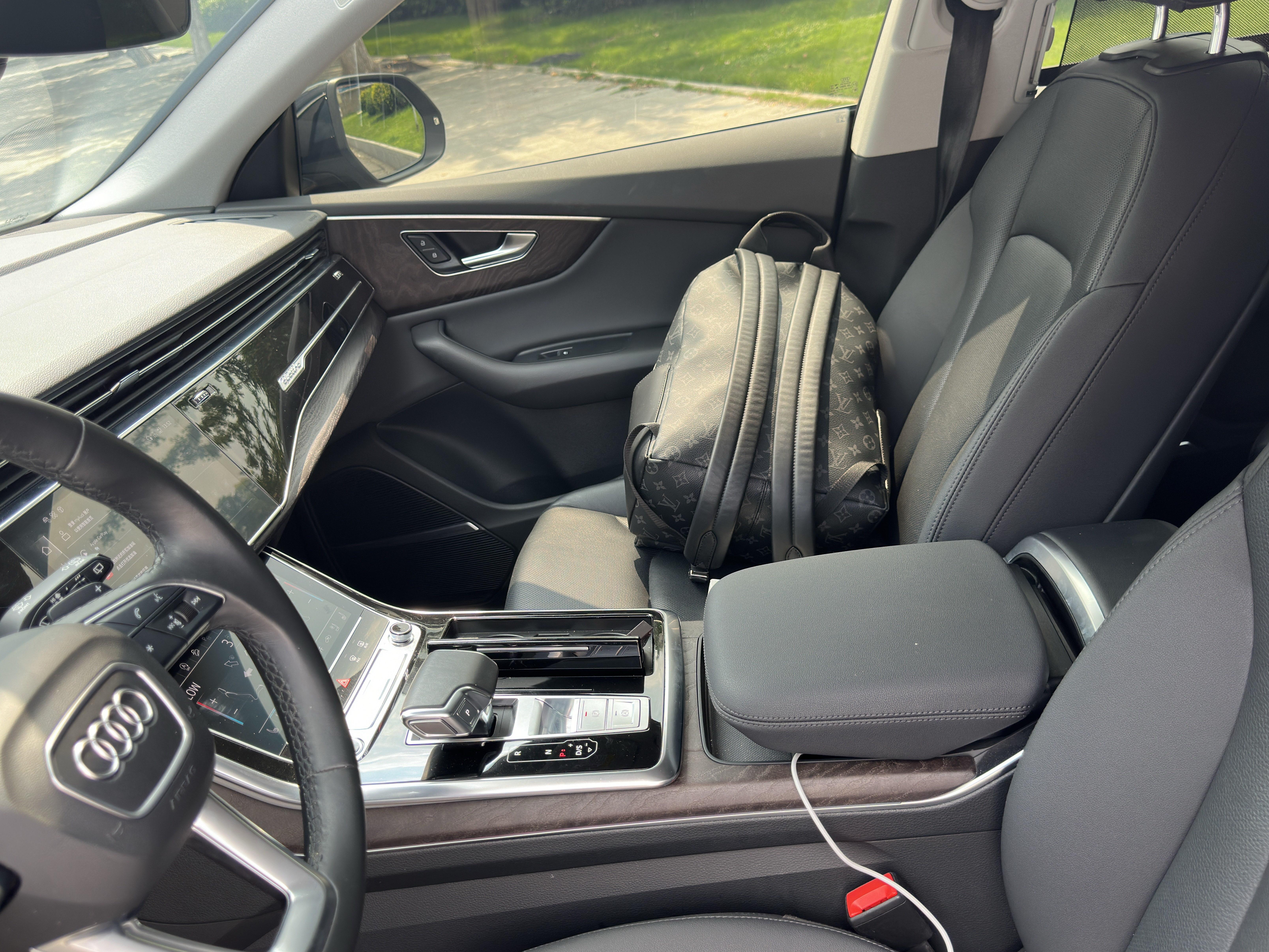 Audi Q8 2021 thumb 7