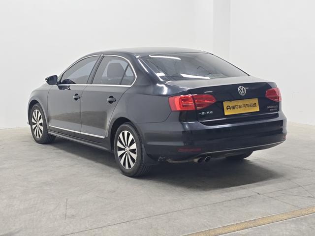 Volkswagen Sagitar 2018 thumb 3
