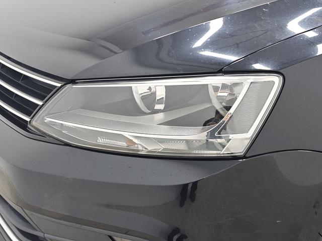 Volkswagen Sagitar 2018 thumb 10