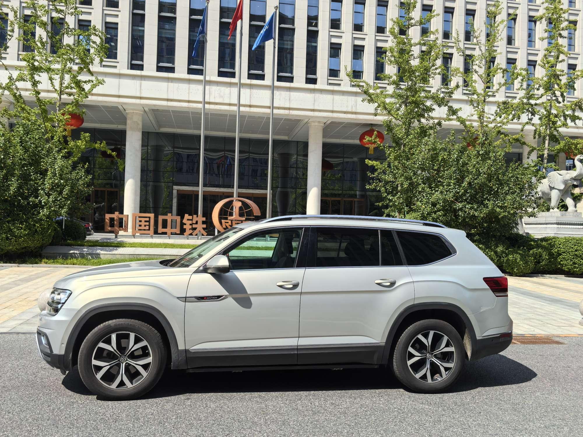 Volkswagen Teramont 2017 thumb 2