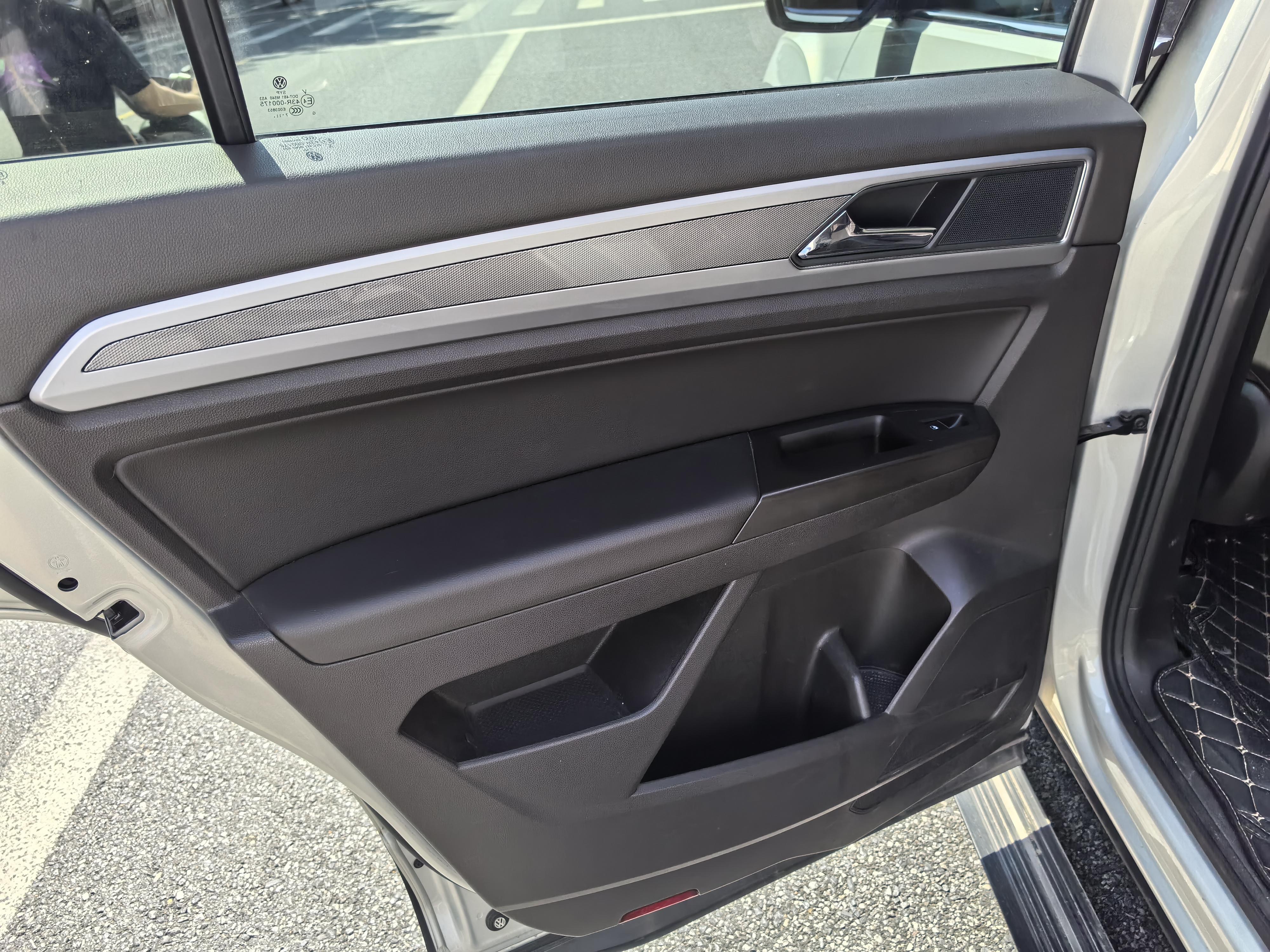 Volkswagen Teramont 2017 thumb 10