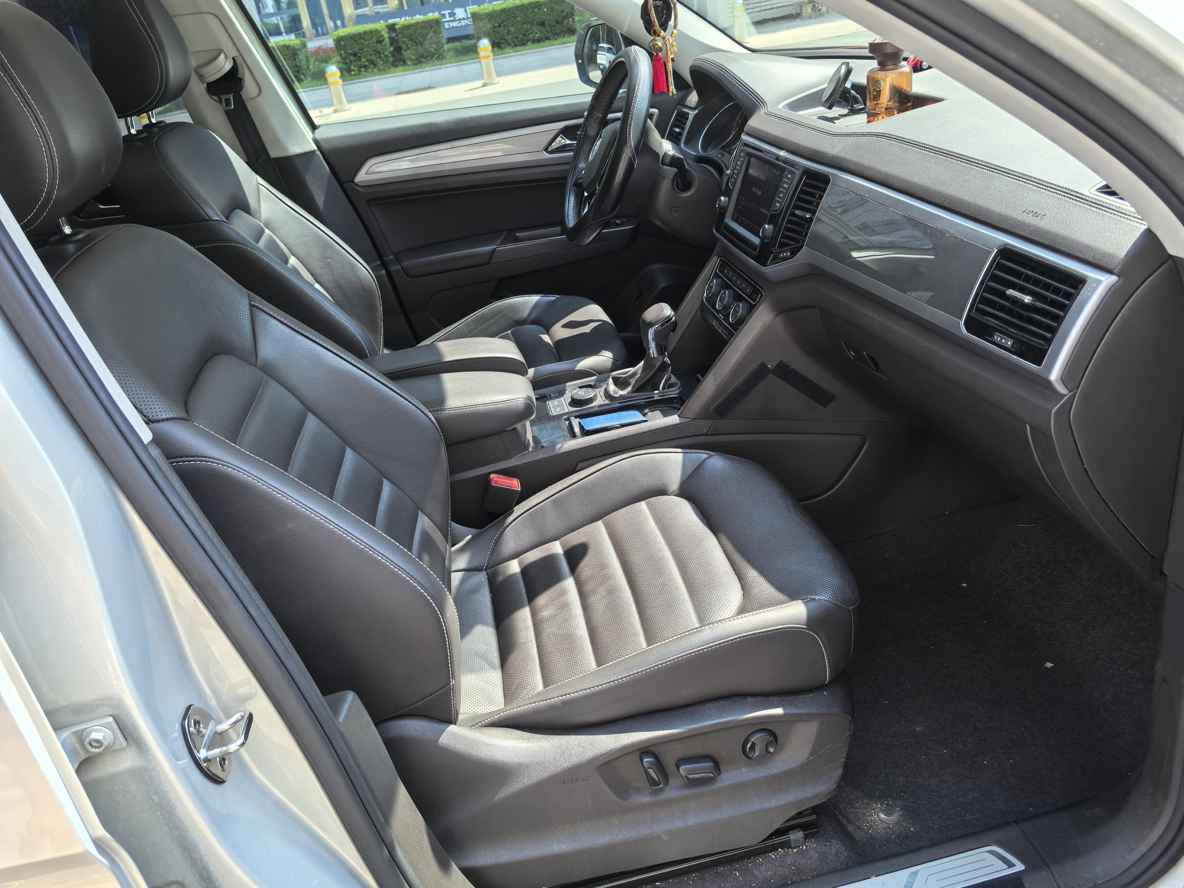 Volkswagen Teramont 2017 thumb 11